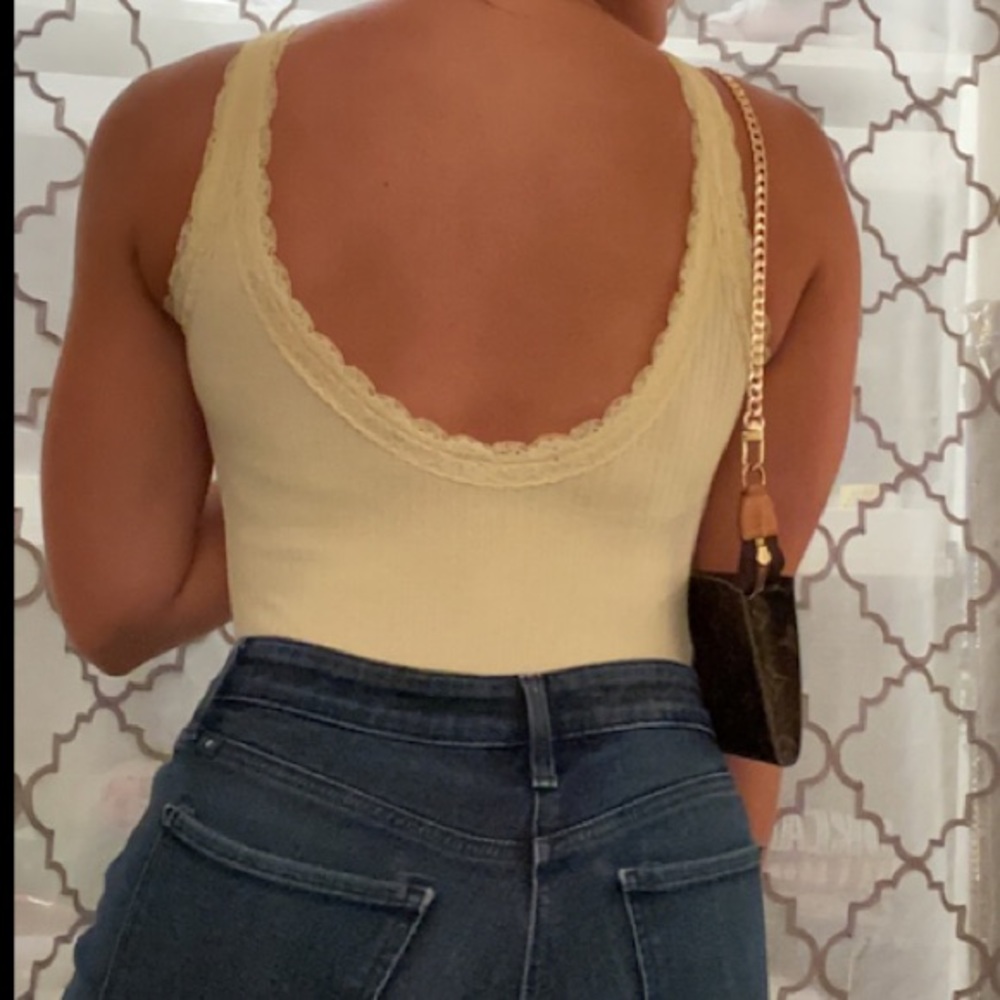 Yellow Ribbed Lace Bodysuit - Picture 3 of 4